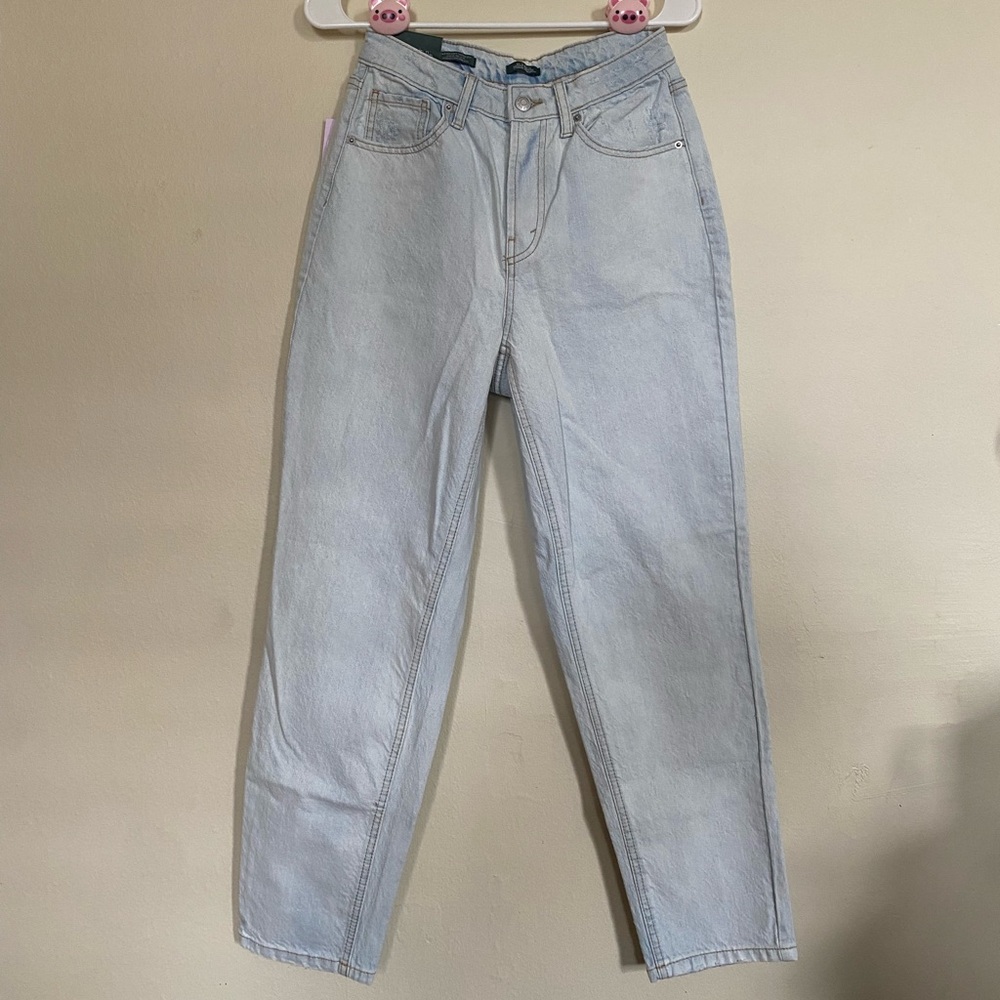 Wild Fable Light Wash High-Rise Curvy Tapered Leg Jeans Size 6